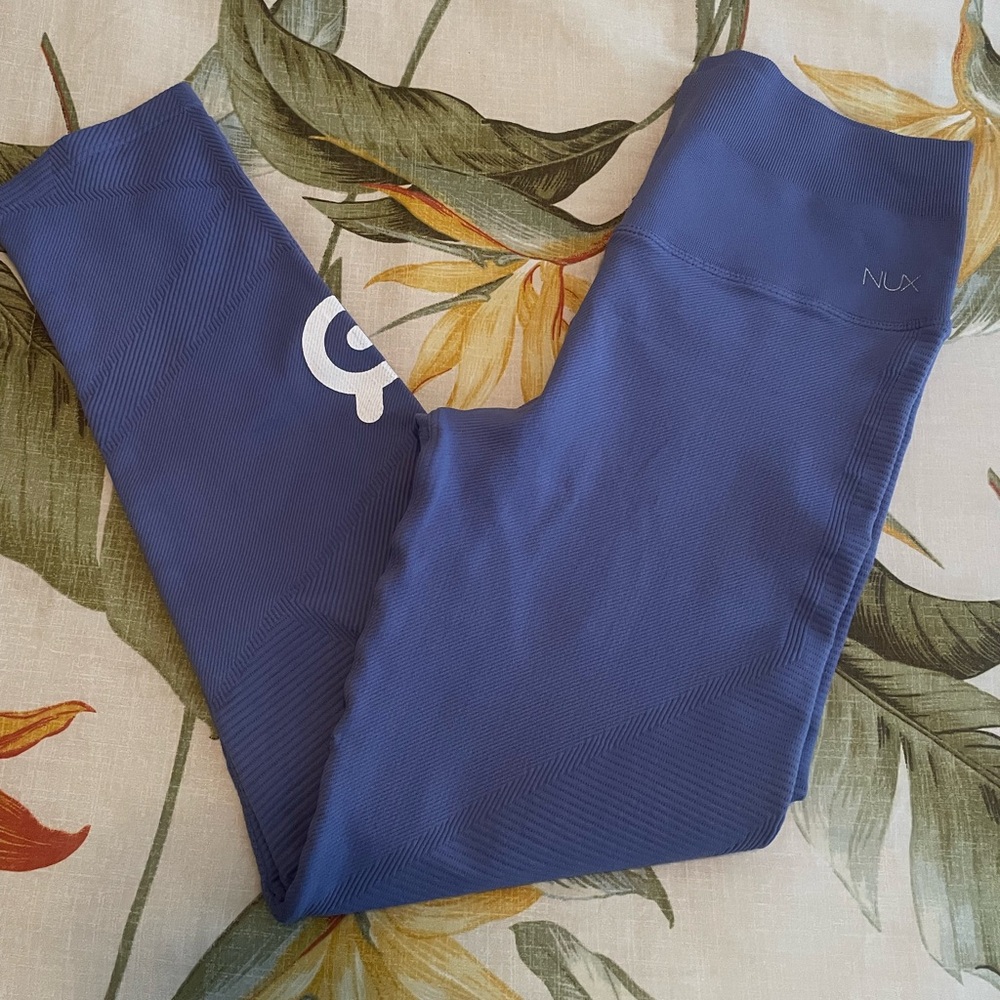 NUX Peleton Leggings Size Small